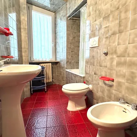 S035 - Sirolo, In Piazza, Vista Mare *